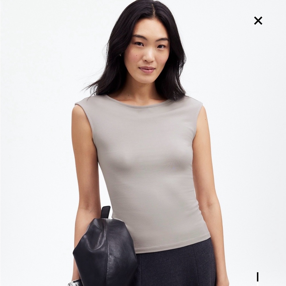 Madewell Scoopneck Cap-Sleeve Tee in Weathered Concrete